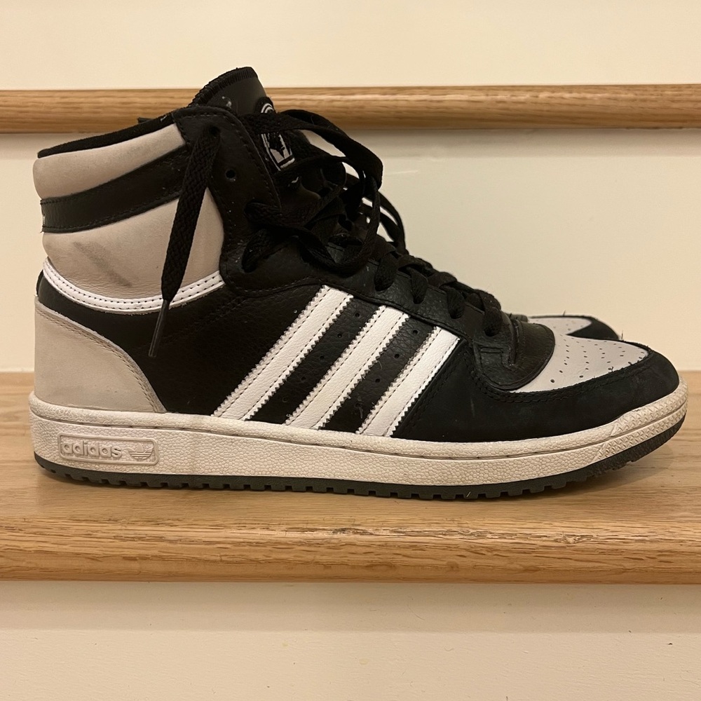 Men’s Adidas Shoes Size 11